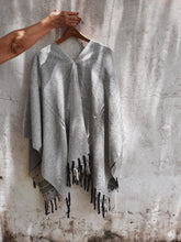 Load image into Gallery viewer, Textured kimono- Black