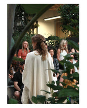 Load image into Gallery viewer, Transitional loungewear kimono you will want to live in! Wear while working from home, market days, out for drinks and night on the patio. Consciously designed and artisan-made in a small town in beautiful El Salvador. Fairly traded, ecofriendly cotton. Genderless kimono & reversible giving you multi wear options!